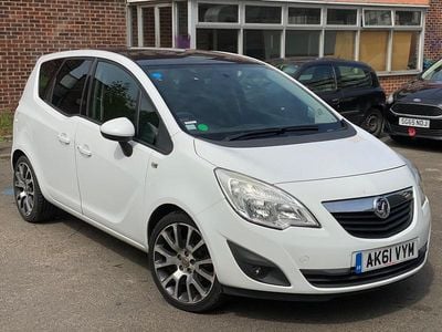 Second-hand Vauxhall Meriva Edition 2011 Alb Monovolum