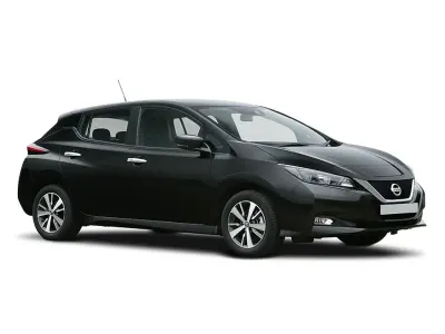 Begagnad Nissan Leaf N-Connecta 110 kW (150 HK) 2022 Röd Halvkombi