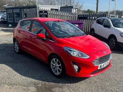 Used Ford Fiesta Zetec 100 HP (73 kW) 2018 Red Hatchback