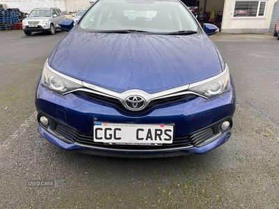Used Toyota Auris 2017 Blue Hatchback