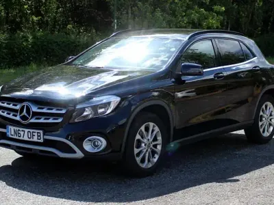 Käytetty Mercedes GLA200 SE 156 HP (114 kW) 2019 Katumaasturi