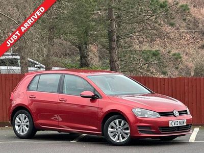 Used VW Golf VII SE 105 HP (77 kW) 2013 Red Hatchback