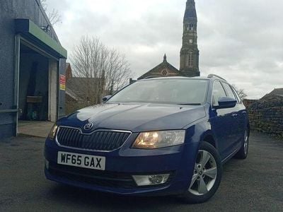 Używany Skoda Octavia Business Line 110 KM (80 kW) 2015 Niebieski Hatchback