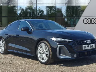 Używany Audi A5 S-Line 295 KM (216 kW) 2025 Czarny Sedan/Limuzyna
