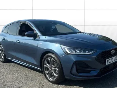 Used Ford Focus ST-Line 125 HP (91 kW) 2023 Blue Hatchback