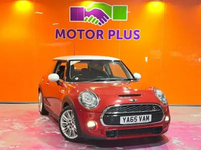 Usado Mini Cooper S Hatch 192 CV (141 kW) 2016 Rojo Utilitario