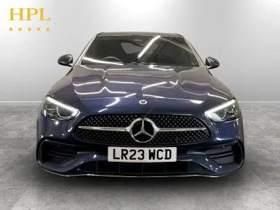 Usado Mercedes C300e AMG line 313 HP (230 kW) 2023 Azul Sedan