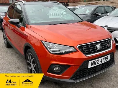 Usado Seat Arona FR Sport 115 CV (84 kW) 2018 Naranja SUV