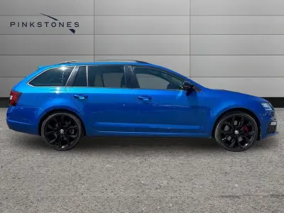 Used Skoda Octavia vRS 245 HP (180 kW) 2020 Blue Estate
