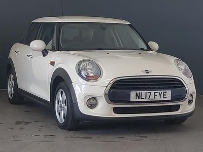 Usado Mini Cooper 136 HP (100 kW) 2017 Branco Citadino
