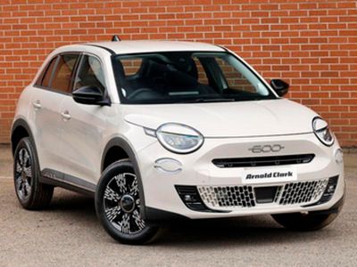 New Fiat 600 136 HP (100 kW) 2026 Metallic  sand SUV