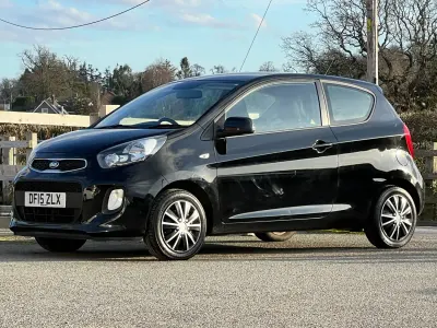 Second-hand Kia Picanto 68 CP (50 kW) 2015 Negru Hatchback