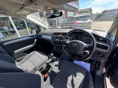 Used VW Touran SE 150 HP (110 kW) 2017 Blue MPV