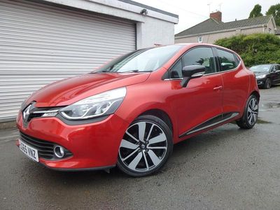 Red Used 2015 Renault Clio IV Dynamique Hatchback | £7,999