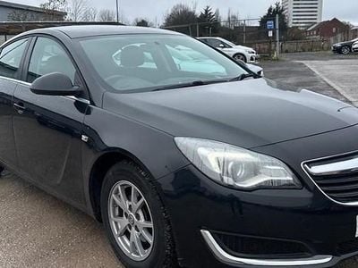 Used Vauxhall Insignia Design Edition 140 HP (102 kW) 2015 Carbon black Hatchback