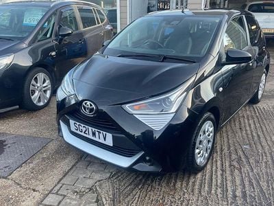 Used Toyota Aygo X-play 72 HP (52 kW) 2021 Black Hatchback