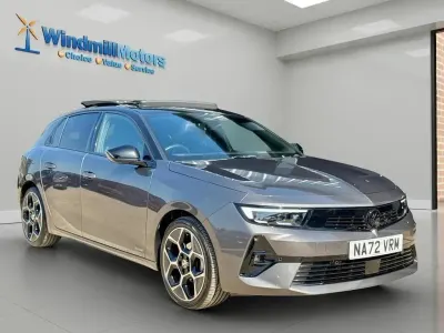 Second-hand Vauxhall Astra Ultimate 130 CP (95 kW) 2022 Gri Hatchback
