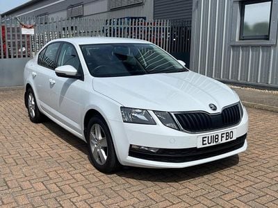 Begagnad Skoda Octavia SE 115 HK (84 kW) 2018 Vit Halvkombi