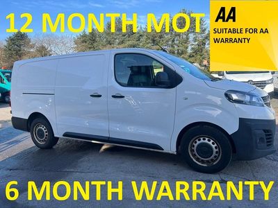 Used Vauxhall Vivaro 100 HP (73 kW) 2022 White MPV
