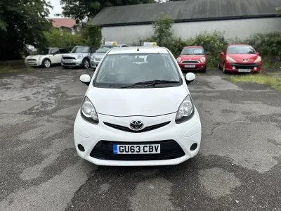 Used Toyota Aygo 68 HP (50 kW) 2014 White Hatchback