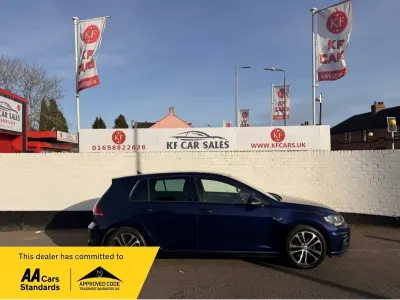 Używany VW Golf VII R-line 150 KM (110 kW) 2019 Niebieski Hatchback