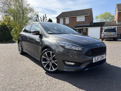 Używany Ford Focus ST-Line 150 KM (110 kW) 2017 Szary Hatchback