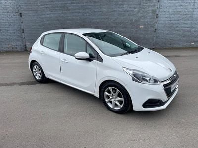 Used Peugeot 208 Active 2016 White Hatchback