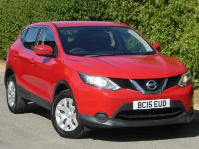 Used Nissan Qashqai Visia 110 HP (80 kW) 2015 Red SUV