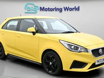 Usado MG MG3 Excite 106 HP (77 kW) 2023 Amarelo Citadino