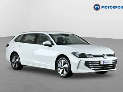 Used VW Passat Life 204 HP (150 kW) 2025 White Estate