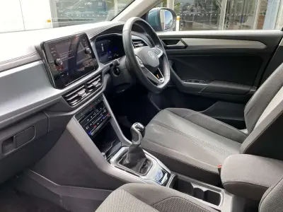 Used VW T-Roc Life 110 HP (80 kW) 2023 Blue SUV