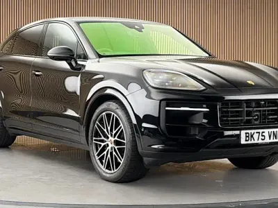 Used Porsche Cayenne Black Edition 470 HP (345 kW) 2025 Black SUV