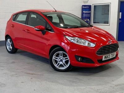 Used Ford Fiesta Zetec 100 HP (73 kW) 2013 Red Hatchback