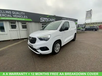 Used Vauxhall Combo S 100 HP (73 kW) 2023 White Van