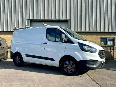 Used Ford Transit Custom S 105 HP (77 kW) 2020 White Van