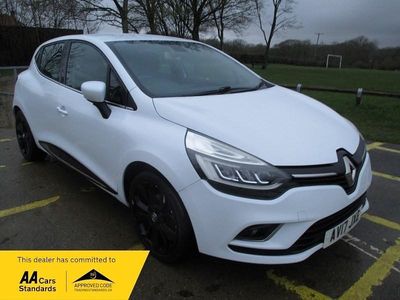 White Used 2017 Renault Clio IV Dynamique Hatchback | £5,490 (Fair price)