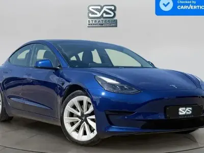 Used Tesla Model 3 Standard Range 239 kW (325 HP) 2020 Blue Sedan
