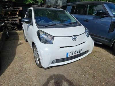 Toyota iQ