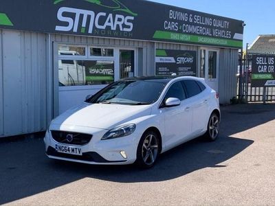 Begagnad Volvo V40 R-Design 190 HK (139 kW) 2015 Vit Halvkombi