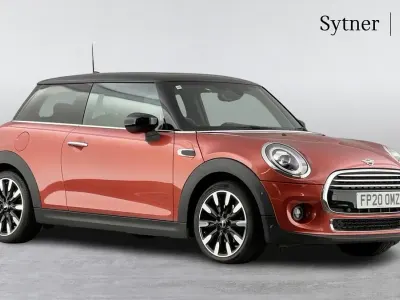 Usado Mini Cooper Exclusive 134 CV (98 kW) 2020 Azul Utilitario