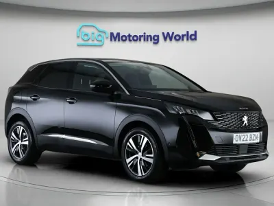 Second-hand Peugeot 3008 Allure 131 CP (96 kW) 2022 Negru SUV