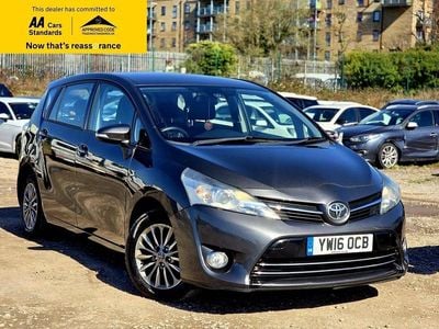 Used Toyota Verso Multidrive S 147 HP (108 kW) 2016 Grey MPV
