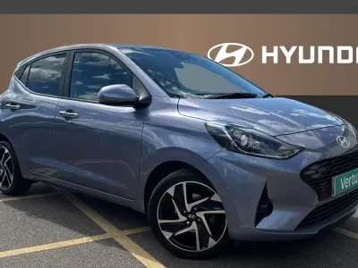Used Hyundai i10 Premium 63 HP (46 kW) 2024 Blue Hatchback