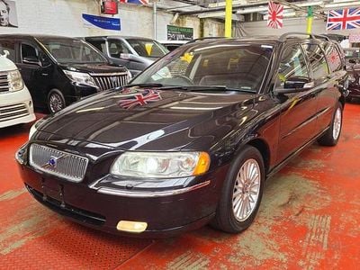 Black Used 2025 Volvo V70 SE Estate | £7,895 (Fair price)