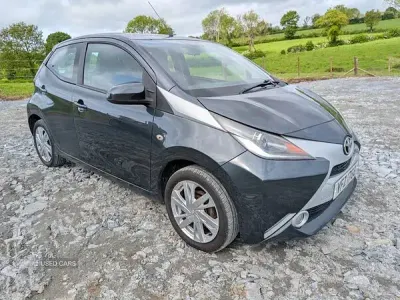 Used Toyota Aygo x-press 68 HP (50 kW) 2014 Grey Hatchback