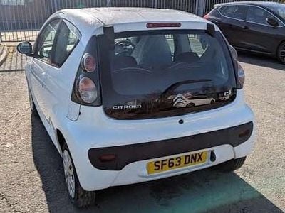 Used Citroën C1 VTR Sport 68 HP (50 kW) 2013 White Hatchback