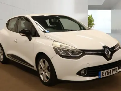 Used Renault Clio Dynamique 75 HP (55 kW) 2014 White Hatchback