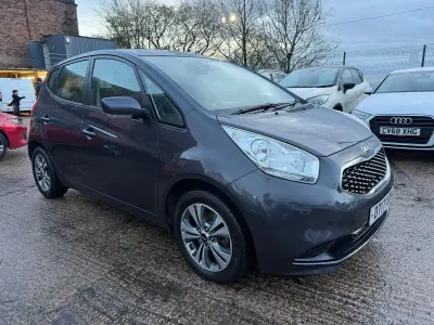 Second-hand Kia Venga 90 CP (66 kW) 2017 Argintiu Hatchback