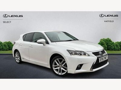 Lexus CT200h