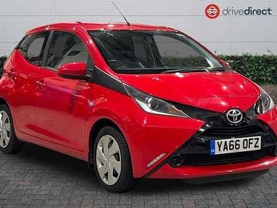 Used Toyota Aygo X-play 69 HP (50 kW) 2017 Red Hatchback
